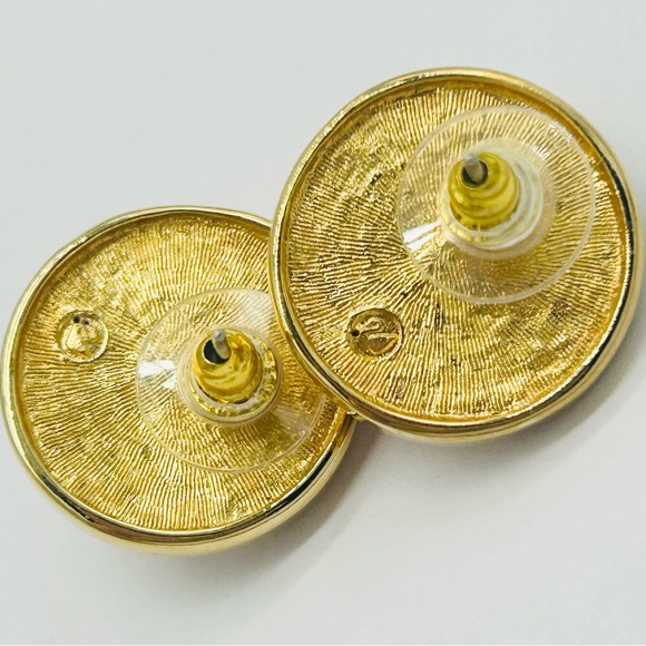 Swarovski Crystal Purple Earrings - Picture 4 of 4